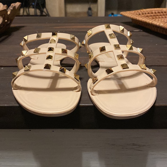 Olivia Miller Jelly Sandals - Picture 9 of 10